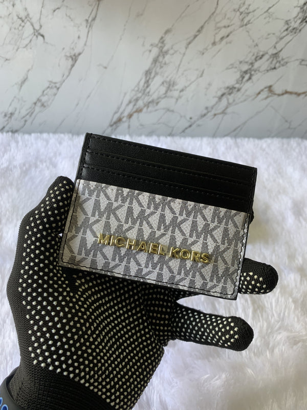 12 MK MICHEAL KORS WHITE PRINTED PREMIUM QUALITY CARD HOLDER WITH BOX