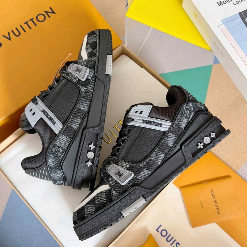 Louis Vuitton Trainer Black Grey