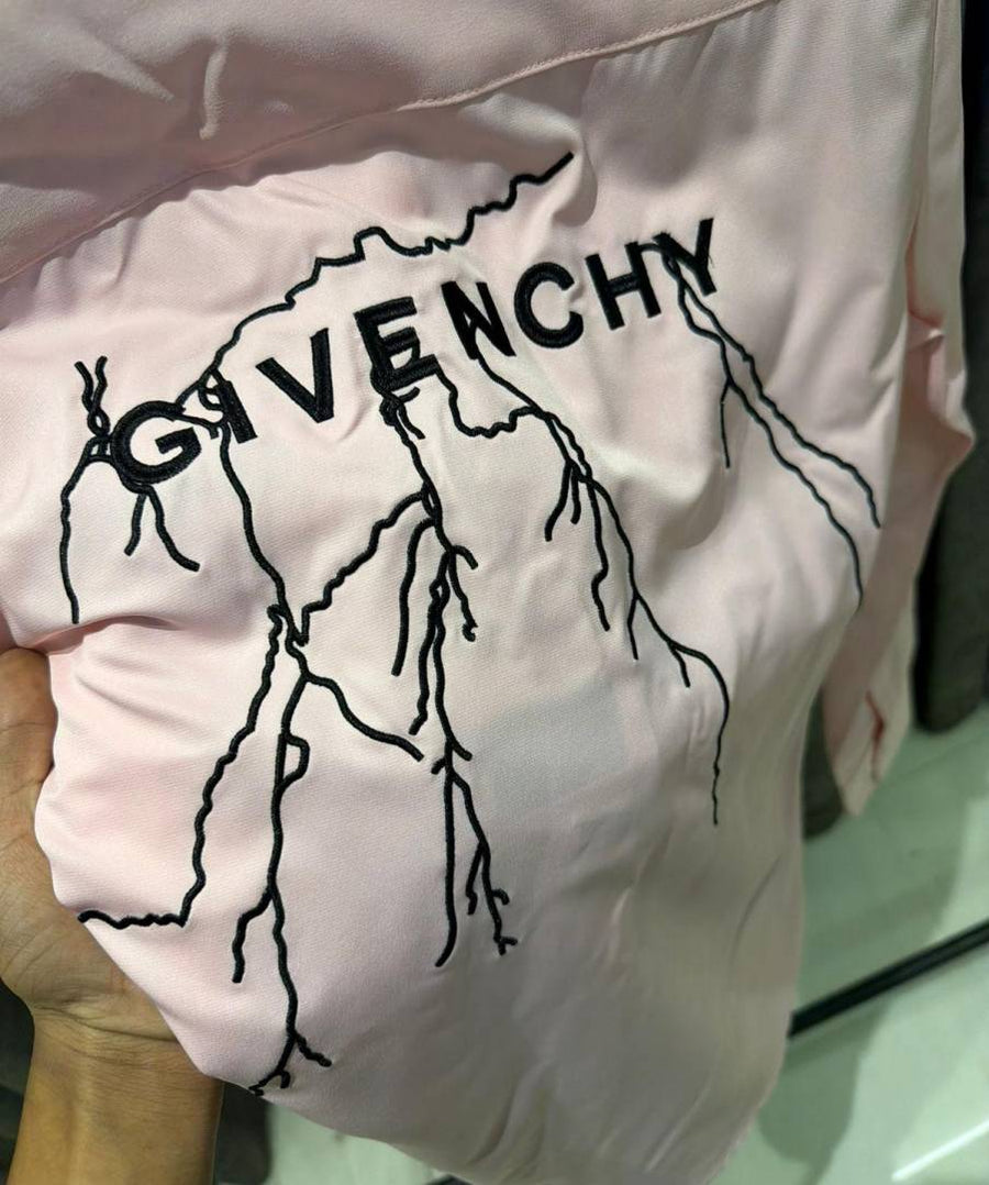 Givenchy IMPORTED STORE ARTICLE SHIRT