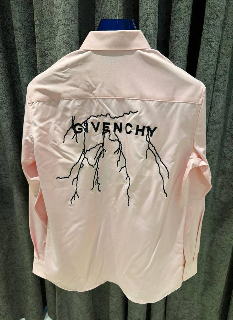 Givenchy IMPORTED STORE ARTICLE SHIRT