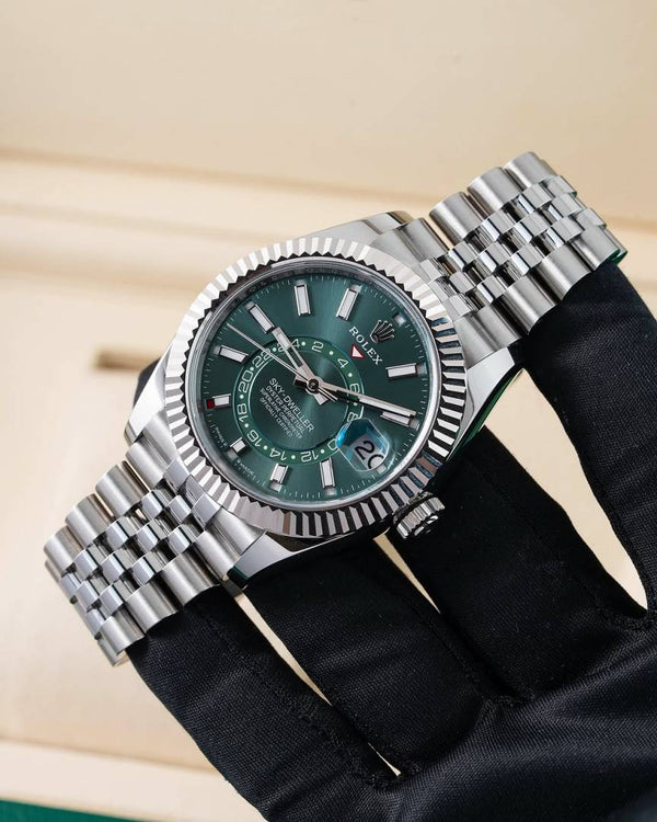 Rolex Oyster Perpetual Sky Dweller Silver-Green