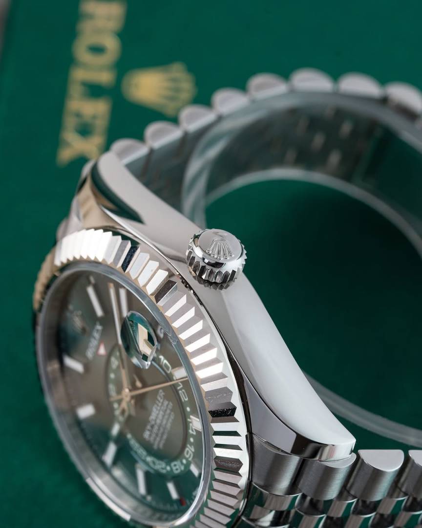 Rolex Oyster Perpetual Sky Dweller Silver-Green