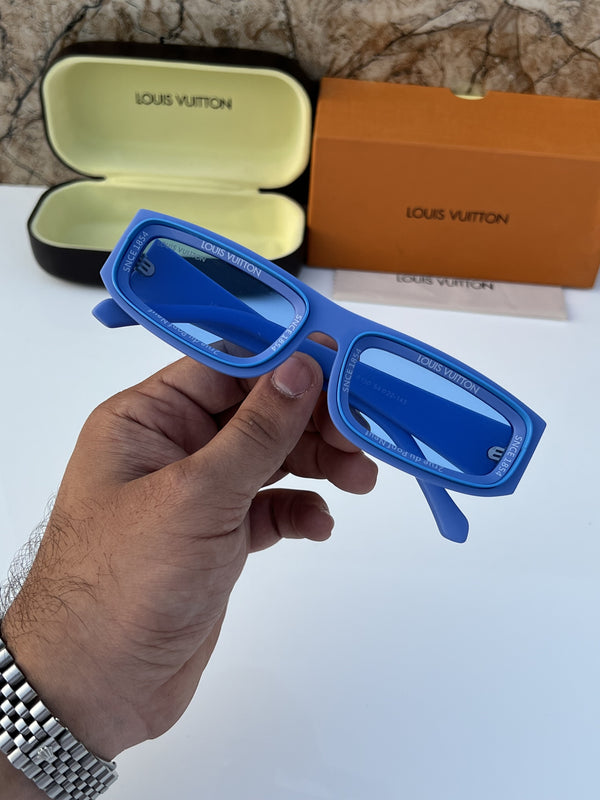 Louis Vuitton_6190_blue
