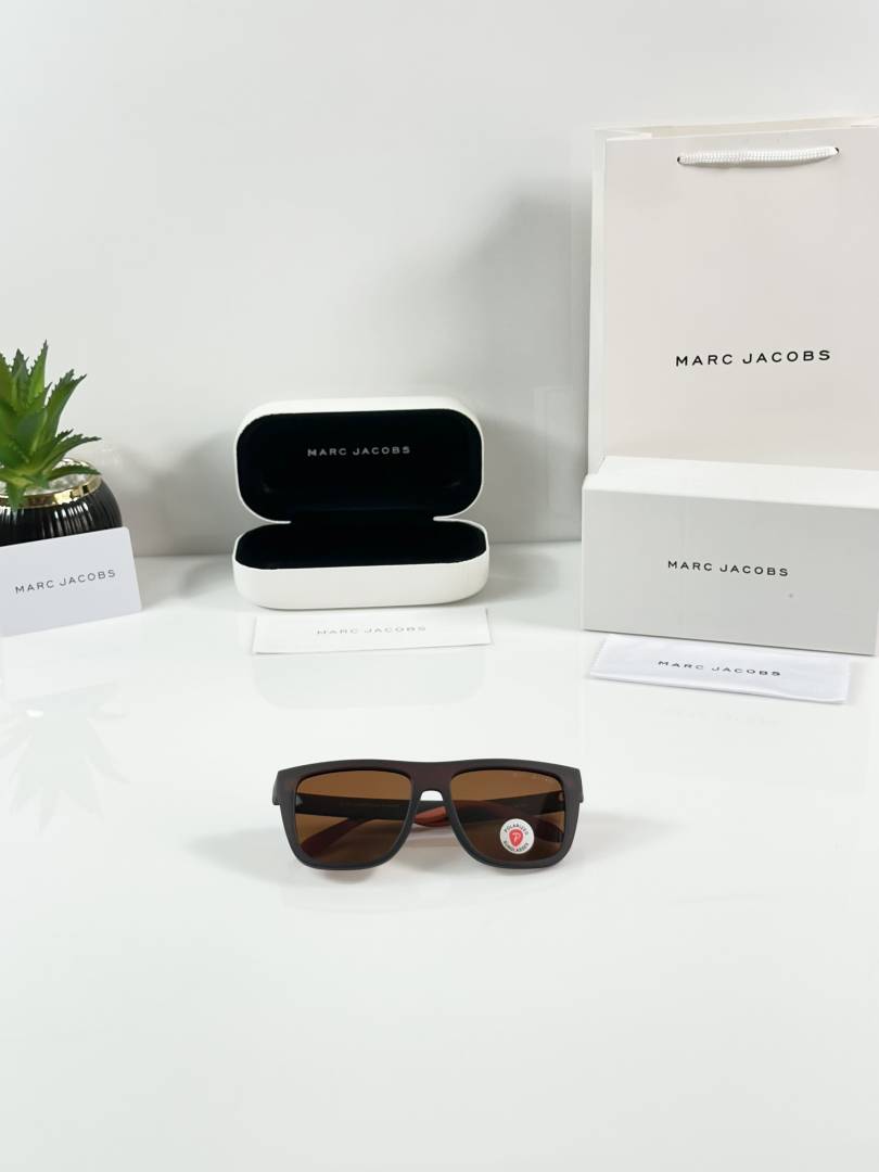 Marc Jacobs 2104 Matte Brown
