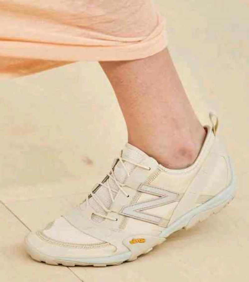 Neww Balance MT10 District Vision Cloud Dancer MT10ODI 534