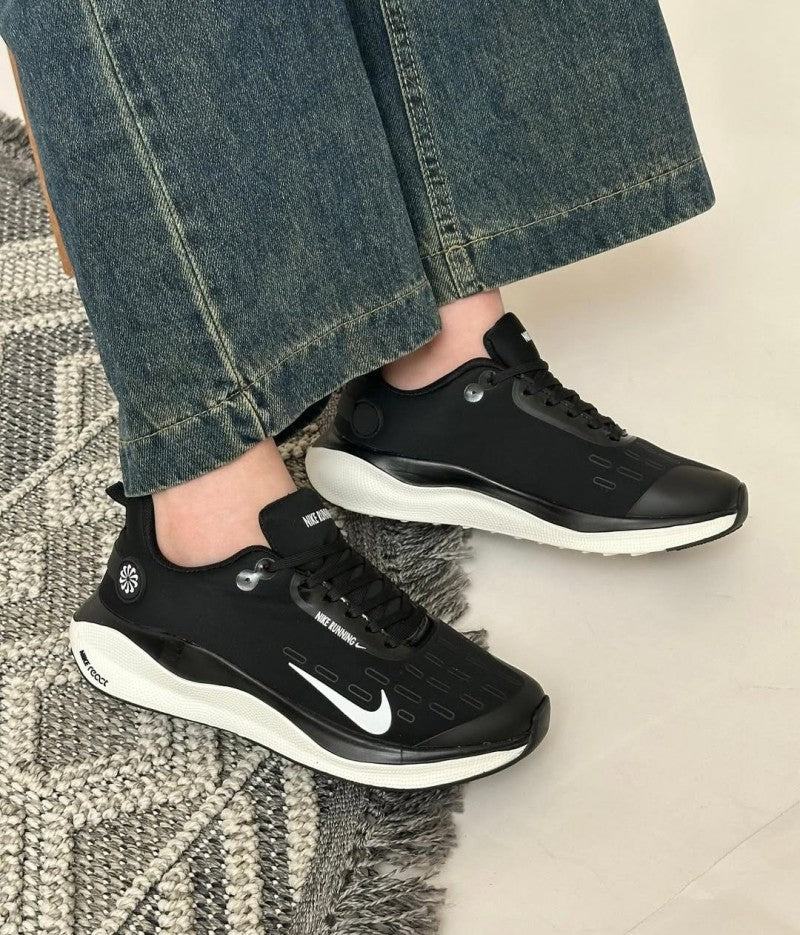 Nikkee. infinity run 4 gore tex black white