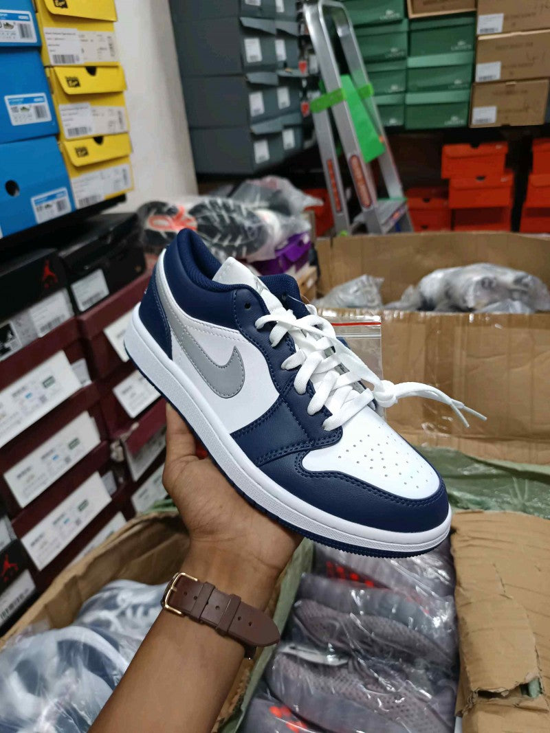 Air Jordan 1 Low Midnight Navy Wolf Grey 620