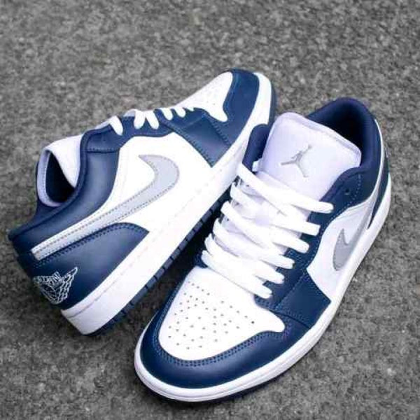 Air Jordan 1 Low Midnight Navy Wolf Grey 620