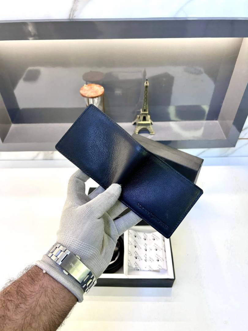 Tommy Hilfigar Black Wallet & Belt Combo Fa 391