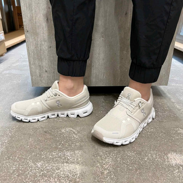 On Running Cloud 5 Pearl White 1269