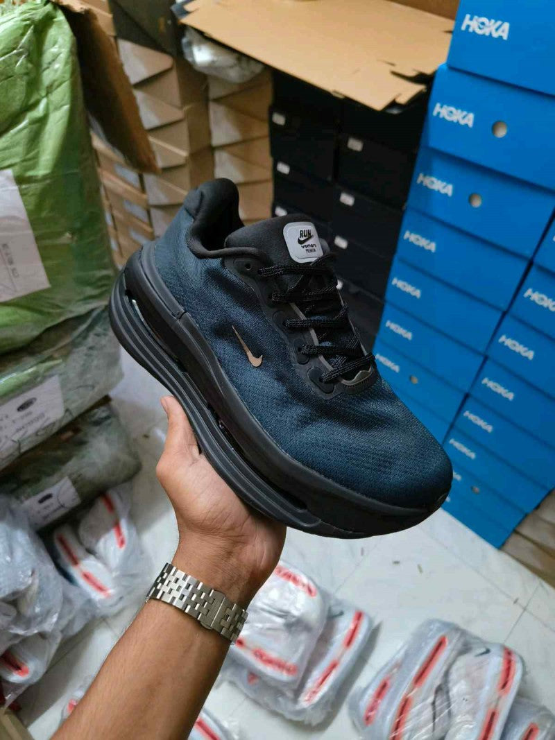 Nike Vomero Premium Black 2690