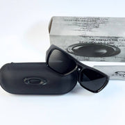 Oakley 824 black