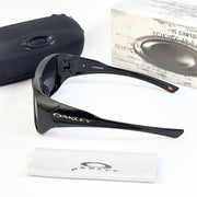Oakley 824 black