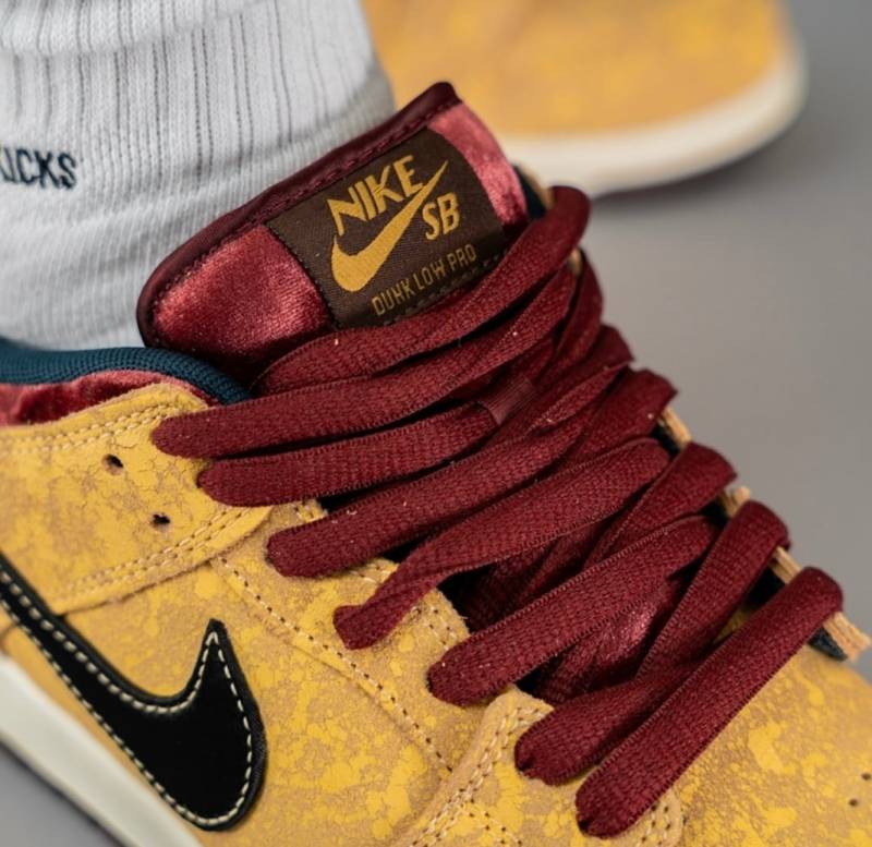 Nike SB Dunk Low Pro City Of Cinema