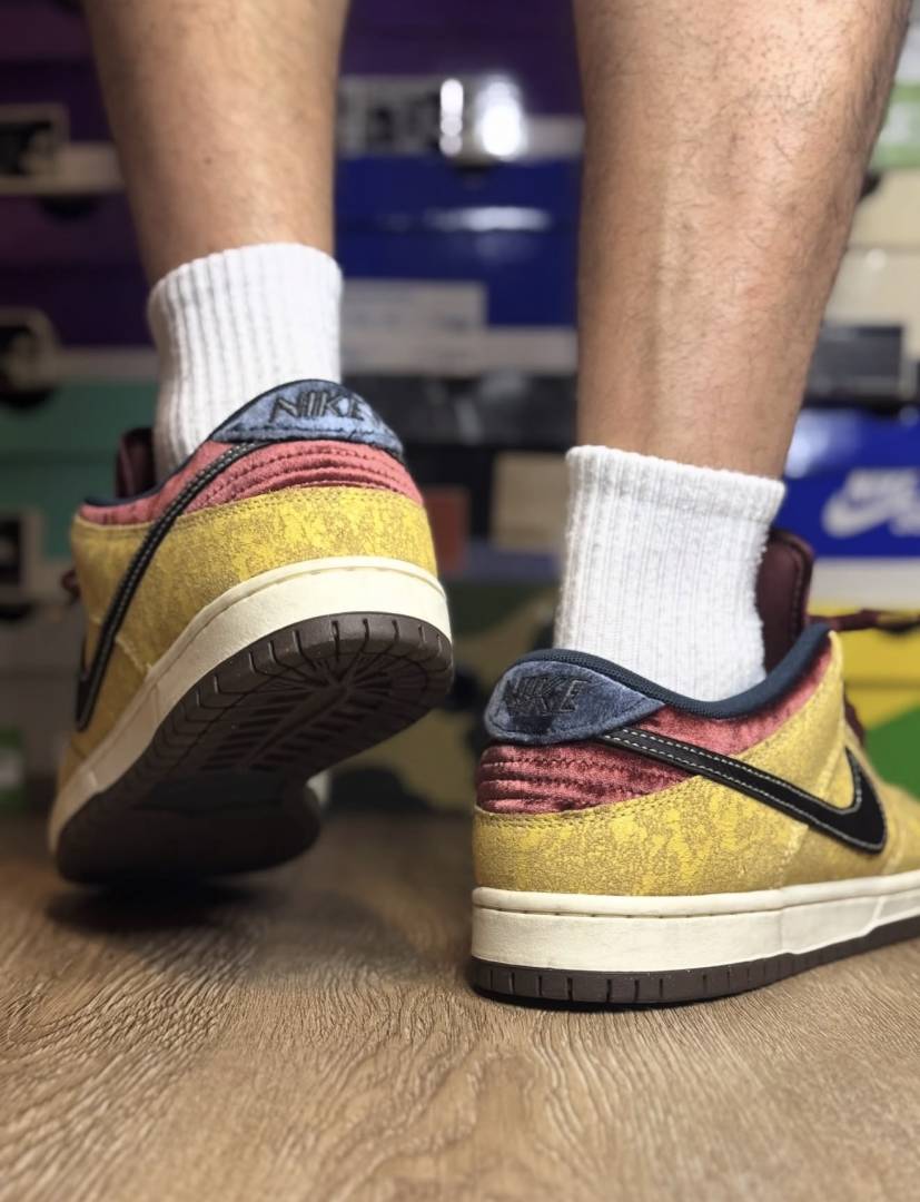 Nike SB Dunk Low Pro City Of Cinema
