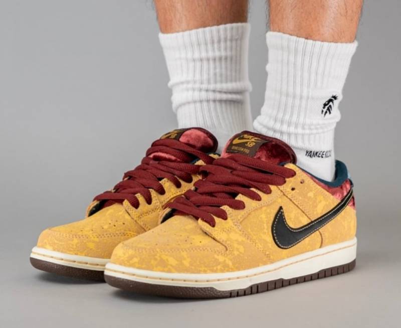 Nike SB Dunk Low Pro City Of Cinema