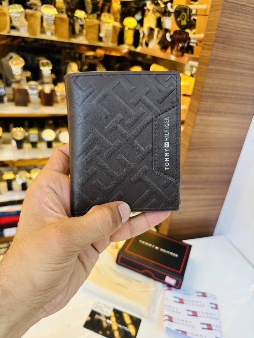 101 TOMMY HILFIGAR PREMIUM QUALITY WALLET