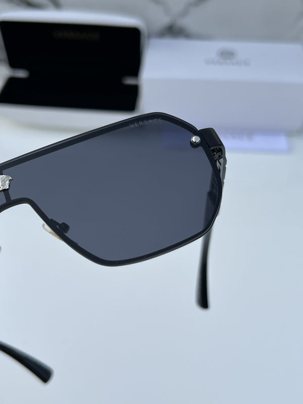 Versace_128_full_black