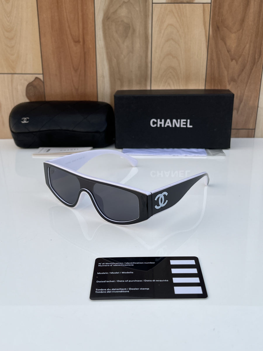 Chanel_1001_white_black
