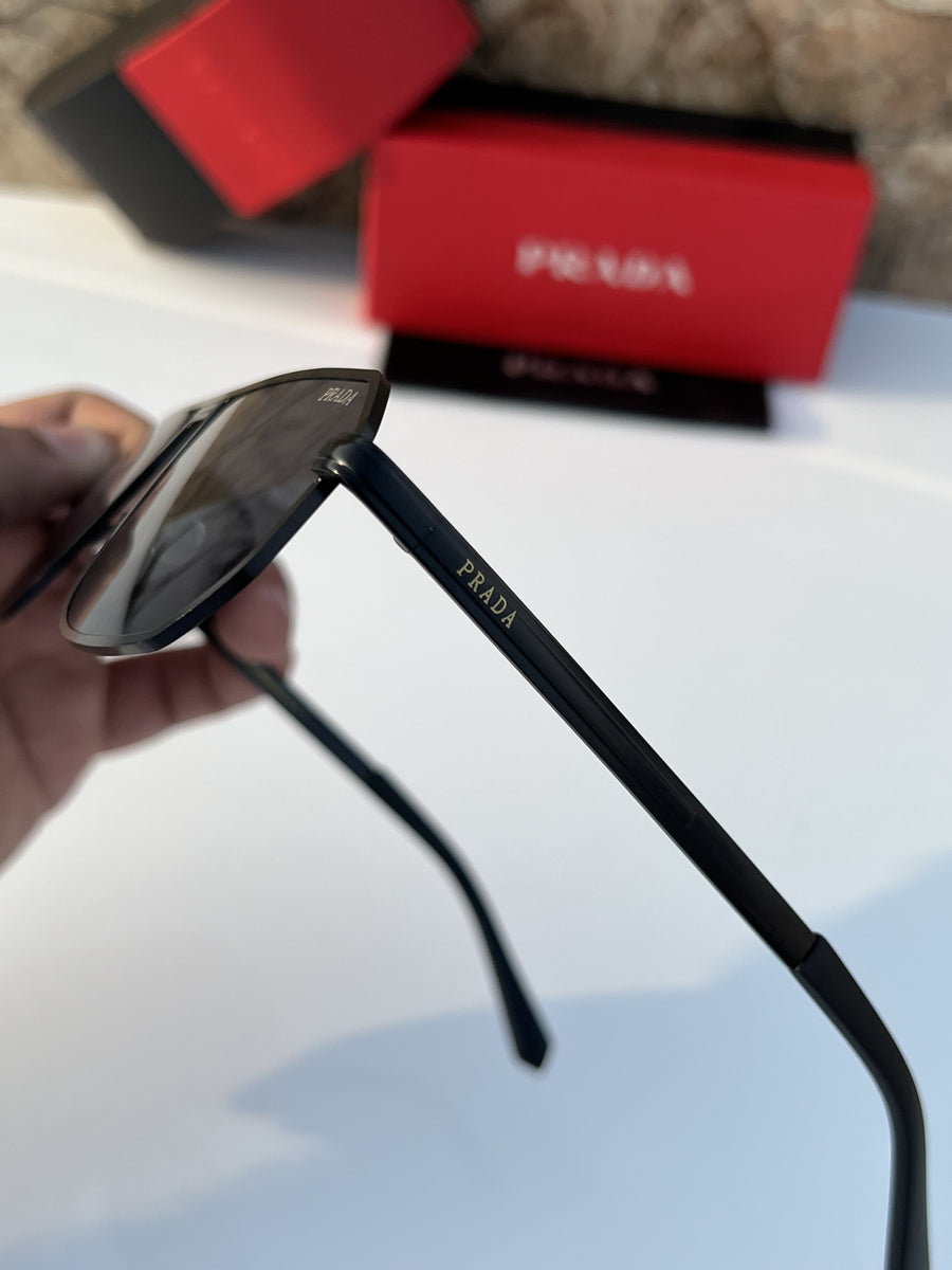 Prada_7994_full_black
