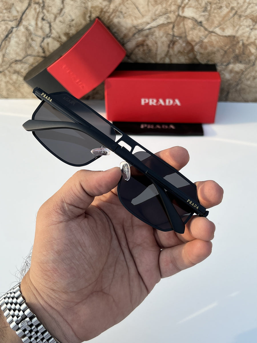Prada_7994_full_black