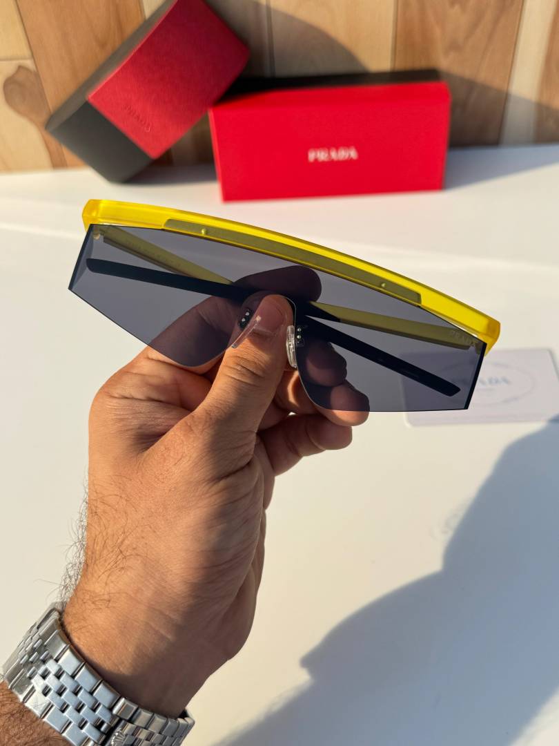Prada 217 yellow black
