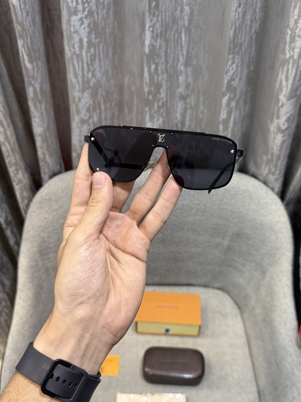 Louis Vuitton Model 2031 Premium sunglass