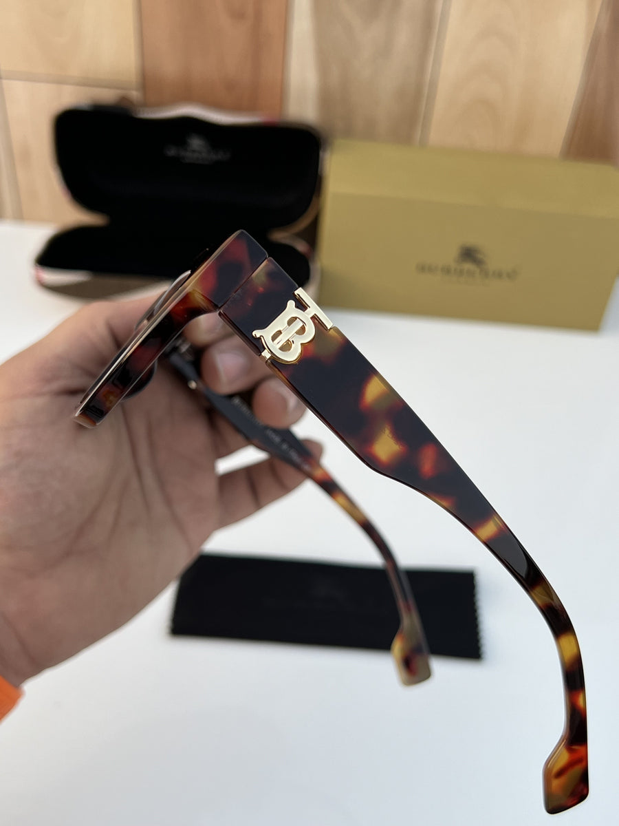 Burberry_4405_tiger_brown