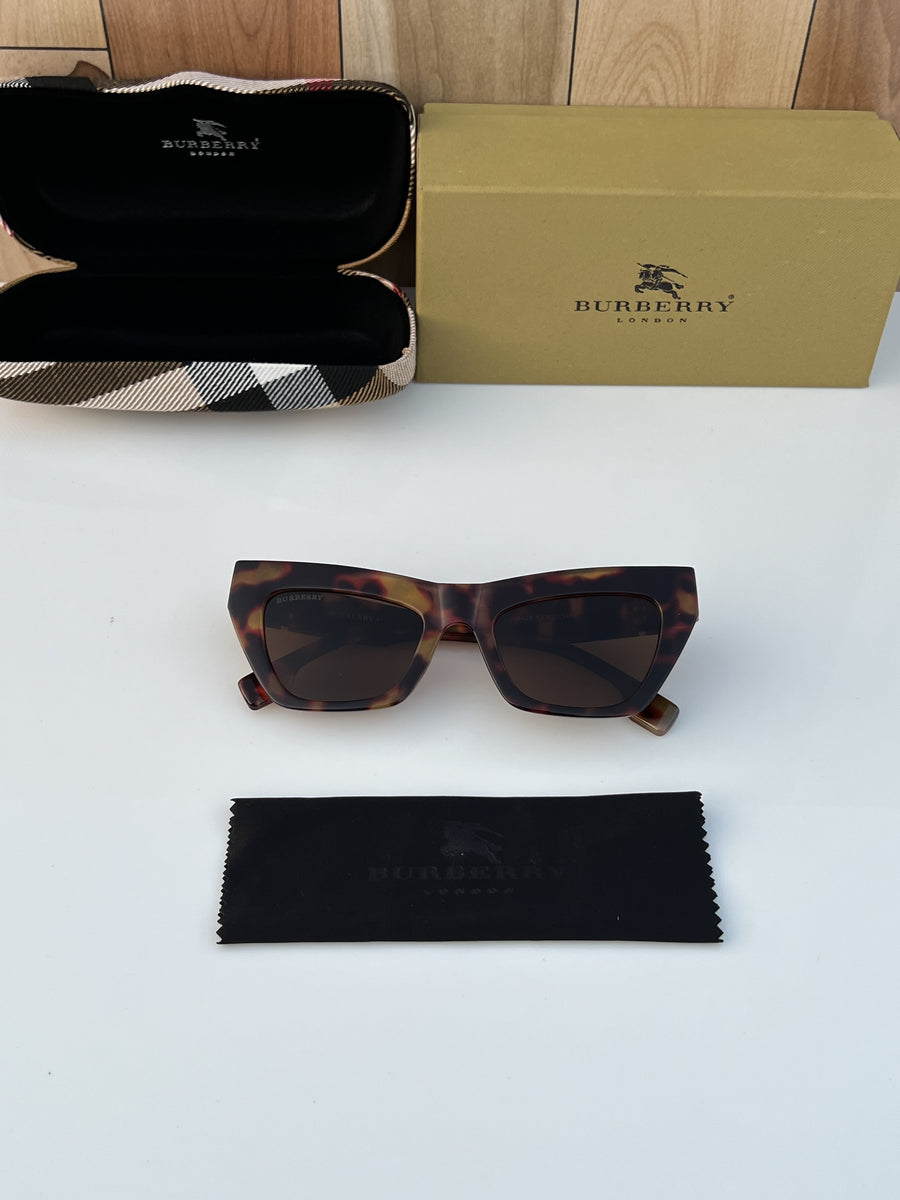 Burberry_4405_tiger_brown