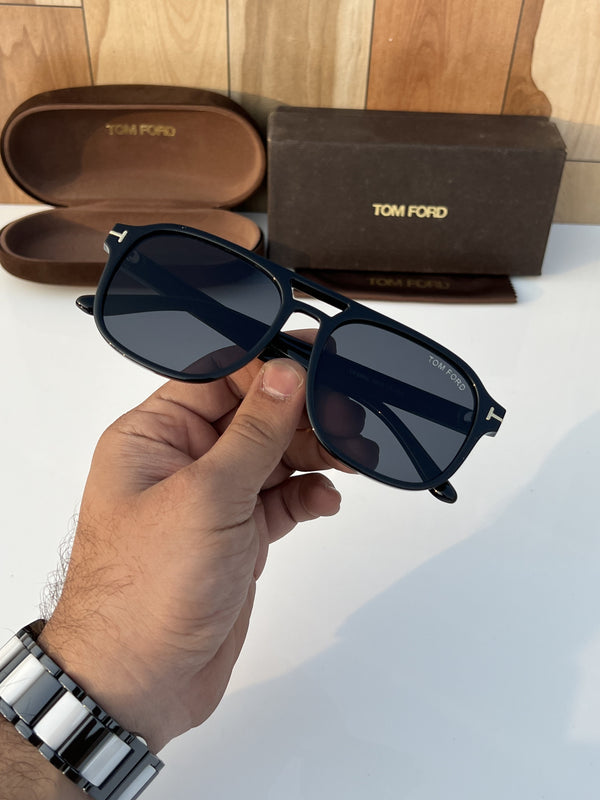 Tom forr_8802_black