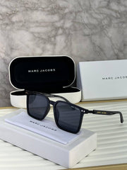 Marc_jacobs_300_glossy_black