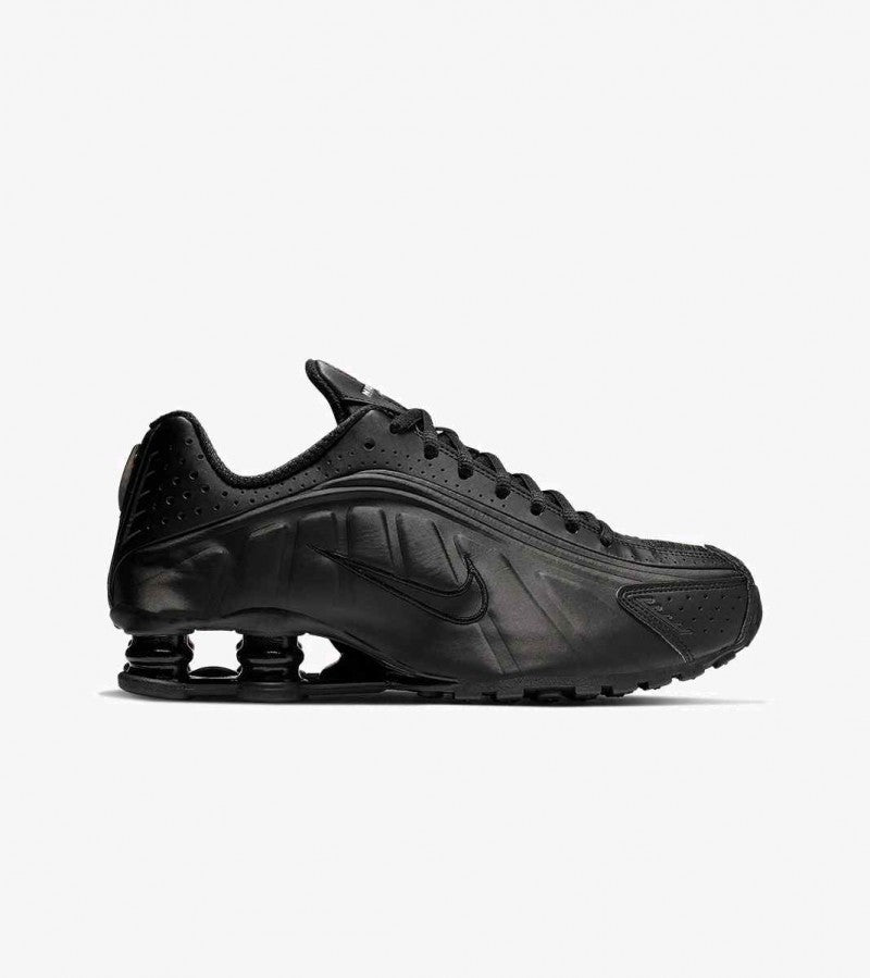 Nike shox r4 triple black