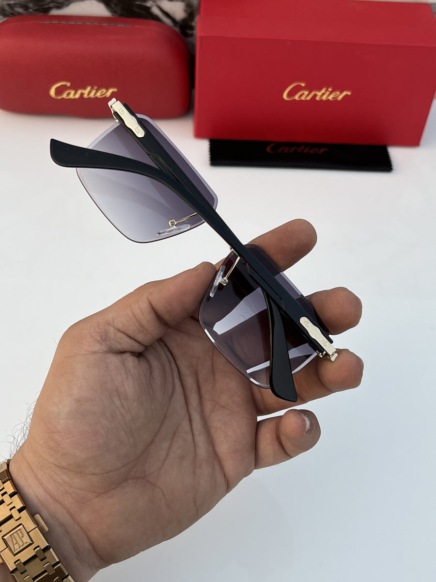Cartier_4048_gold_black_shaded