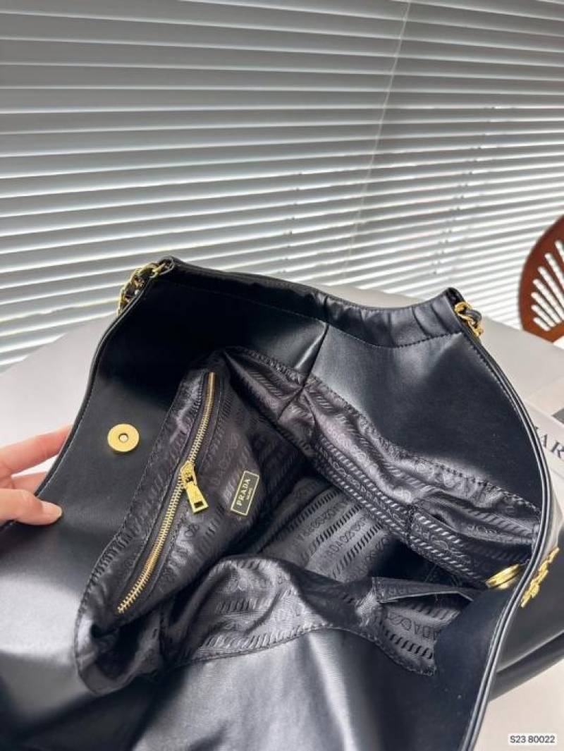 Prada_Soft_Leather_Premium_Tote_Bag_With_OG_Box_&_Dust_Bag_(Black-1144)