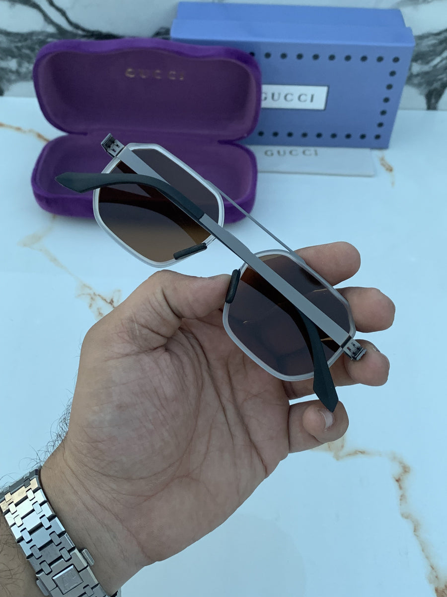 Gucci_007_white_brown