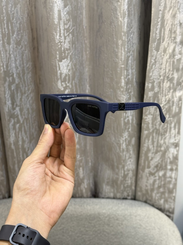 Louis Vuitton LV 21183 Sunglass
