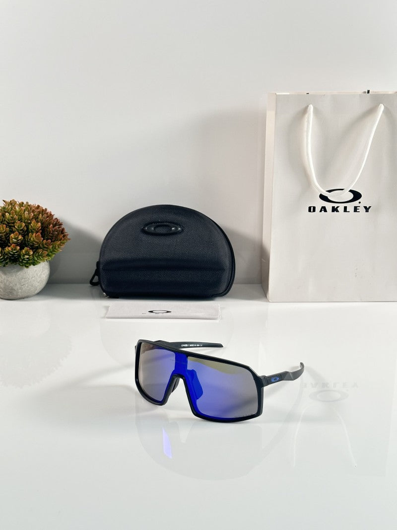 Oak 9406 Black Blue Revo