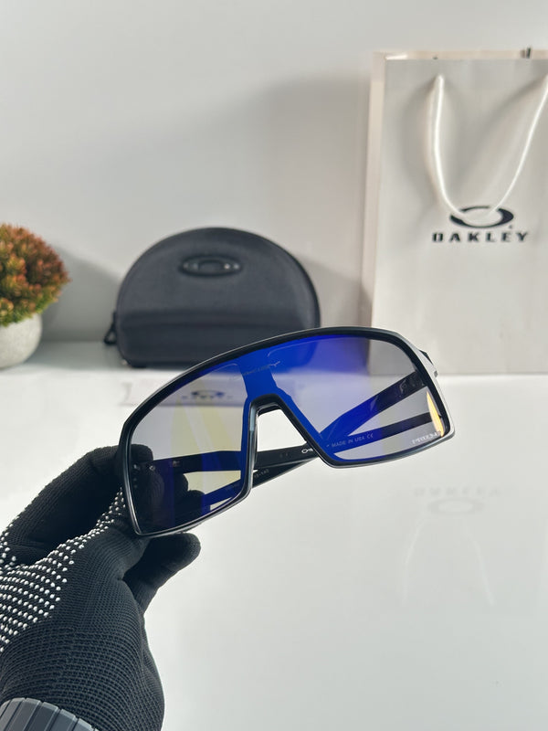 Oak 9406 Black Blue Revo