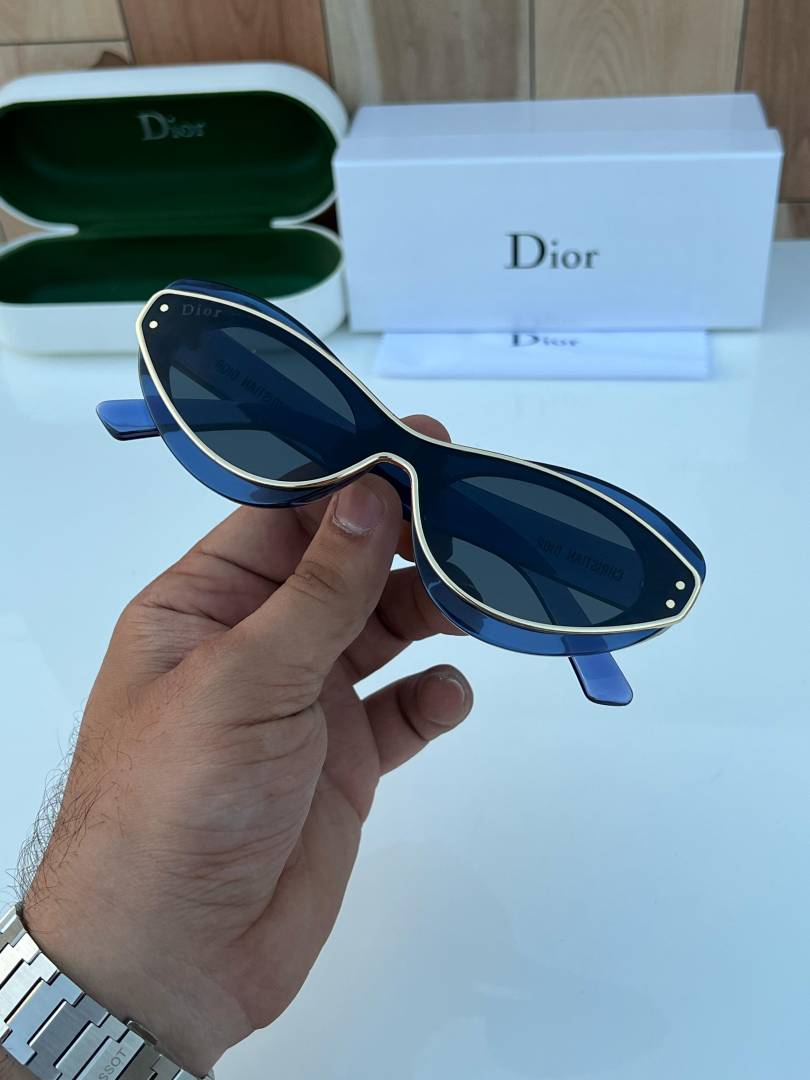 Dior_71558_blue