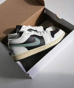 Nike Air Jordan 1 Low Jade Smoke Semi UA