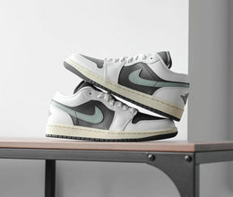 Nike Air Jordan 1 Low Jade Smoke Semi UA