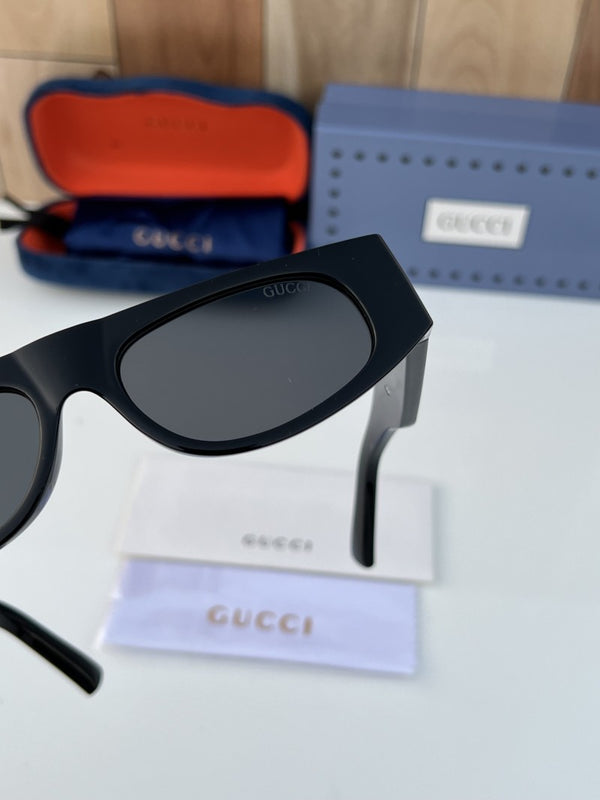 Gucci_58090_full_black