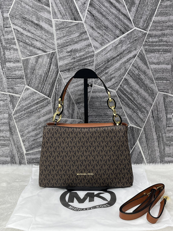 Michael Kors_Signature_Logo_Handbag_With_DustCover