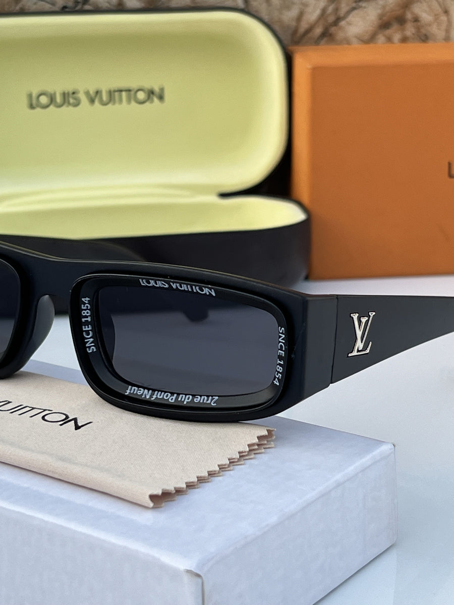 Louis Vuitton_6190_full_black