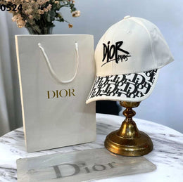 Dior_Paris_White_Premium_Unisex_Cap_(With_Safety_Box)
