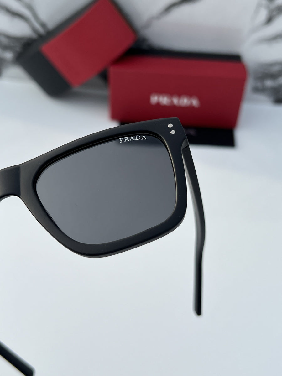 Prada_3835_full_black