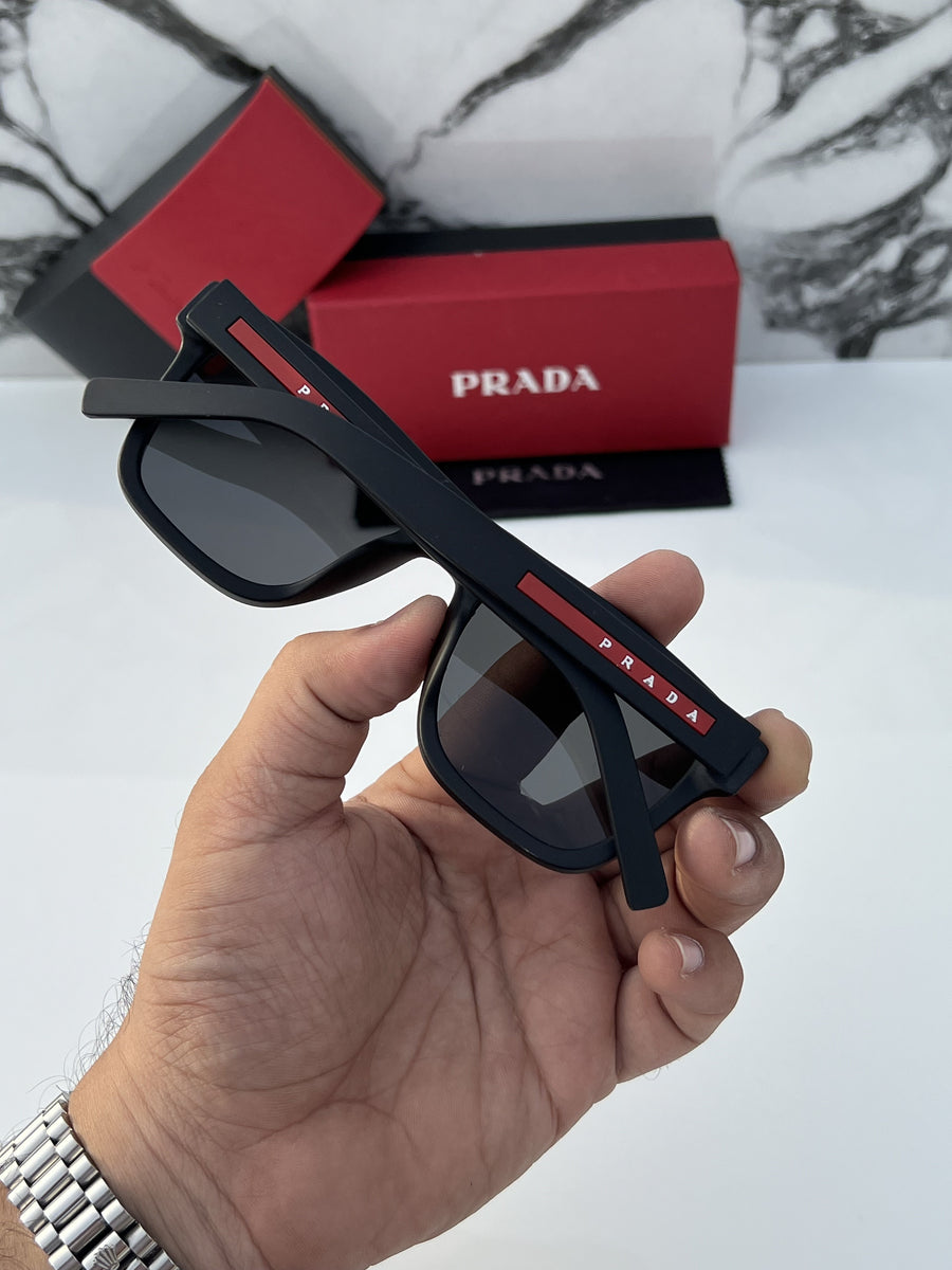 Prada_3835_full_black