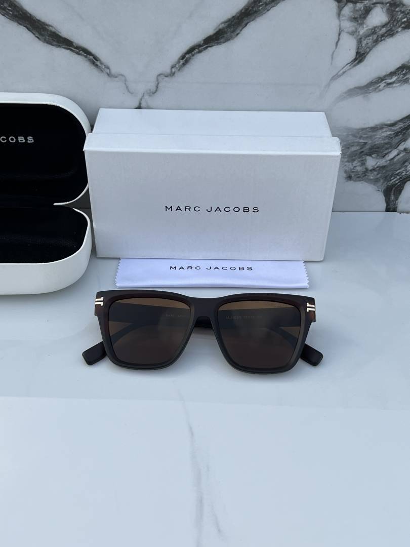 Marc_jacobs_1002_brown
