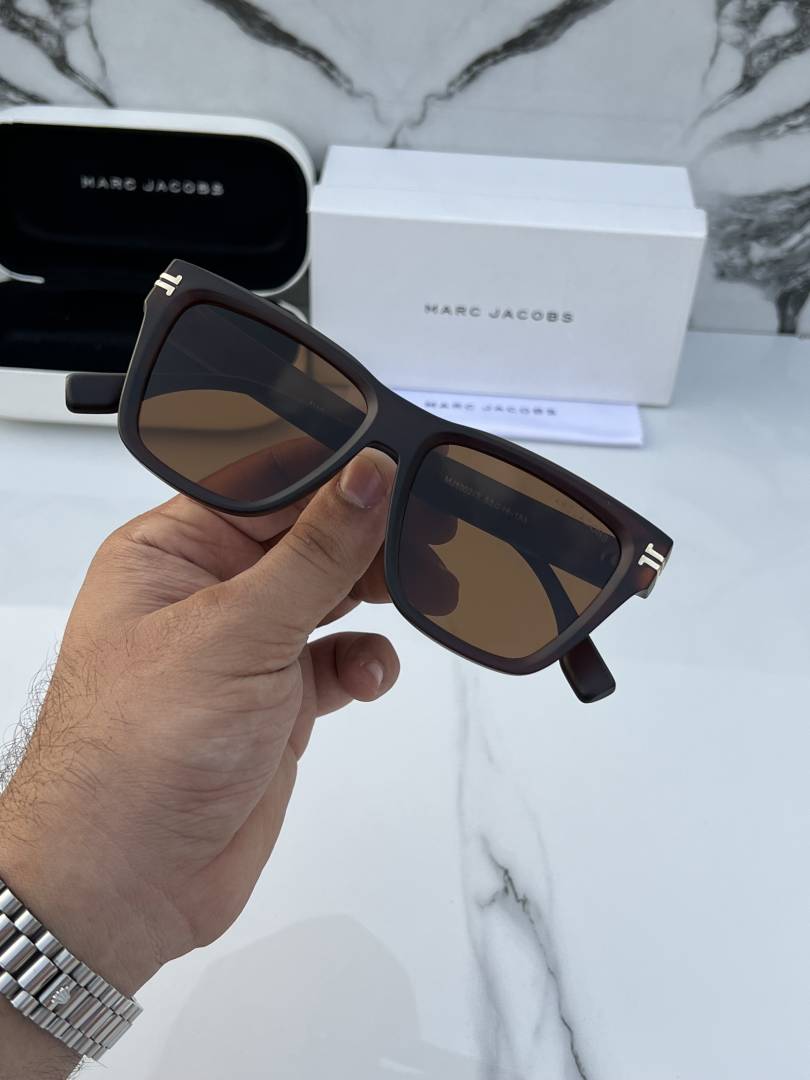 Marc_jacobs_1002_brown
