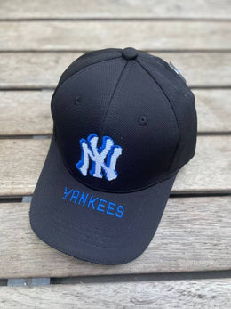 New York Yankees Retro Black Front Logo Premium Unisex Cap (With Safety Box)
